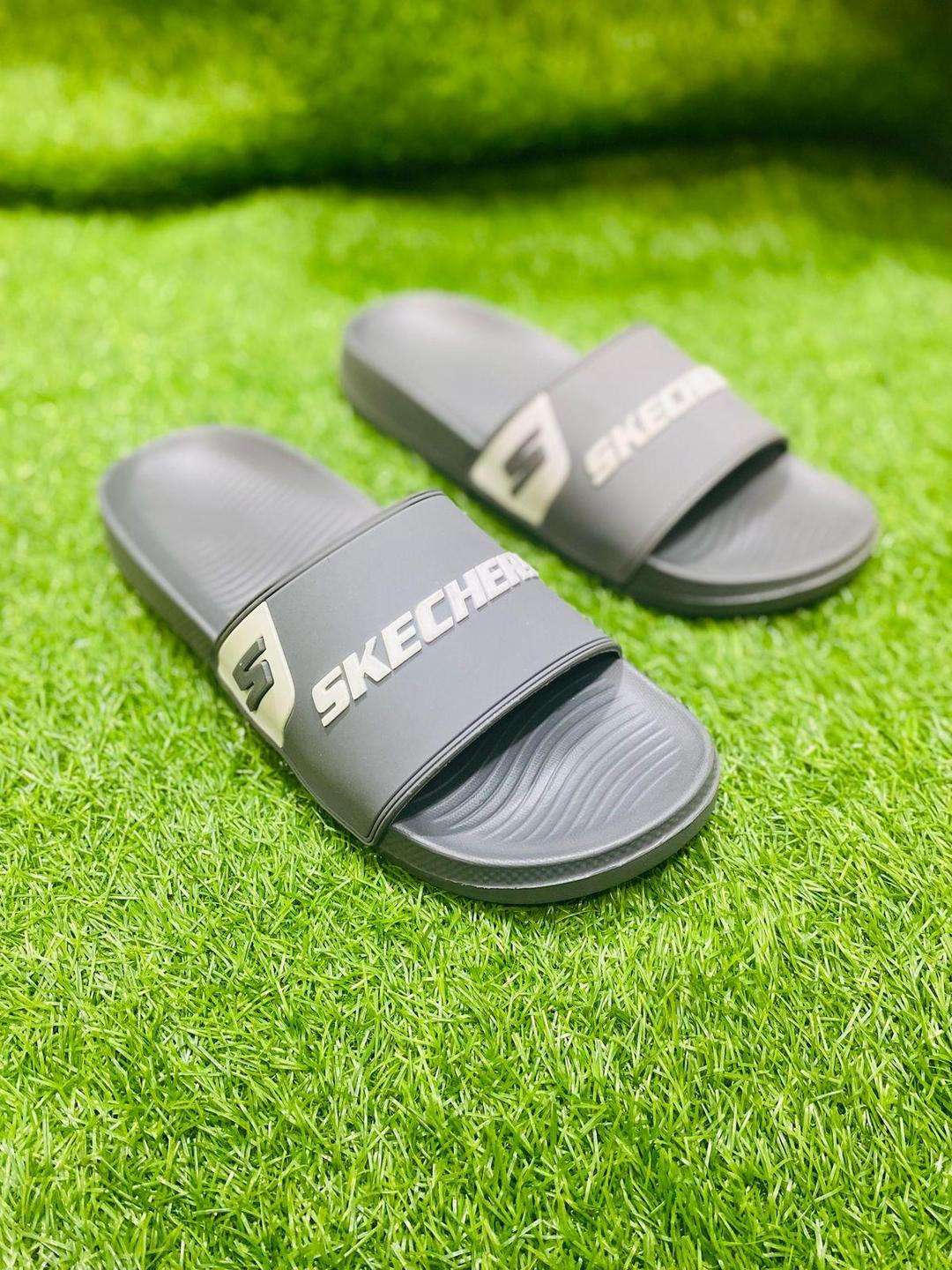 Men’s casual PU leather slide slippers in sizes 7 to 10
