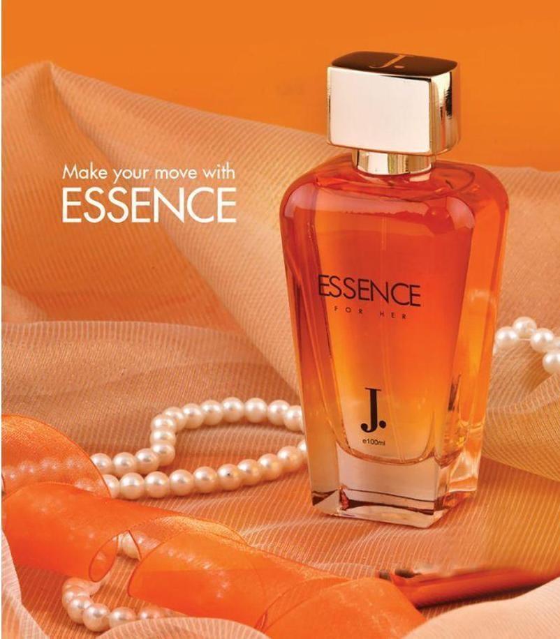 Close-up of Refreshing Floral Perfume 100ml – floral fragrance bottle